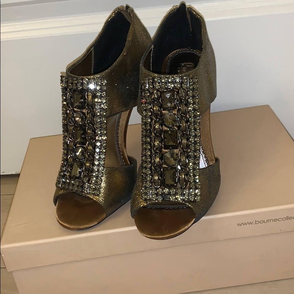 Bourne Dark Gold Heels